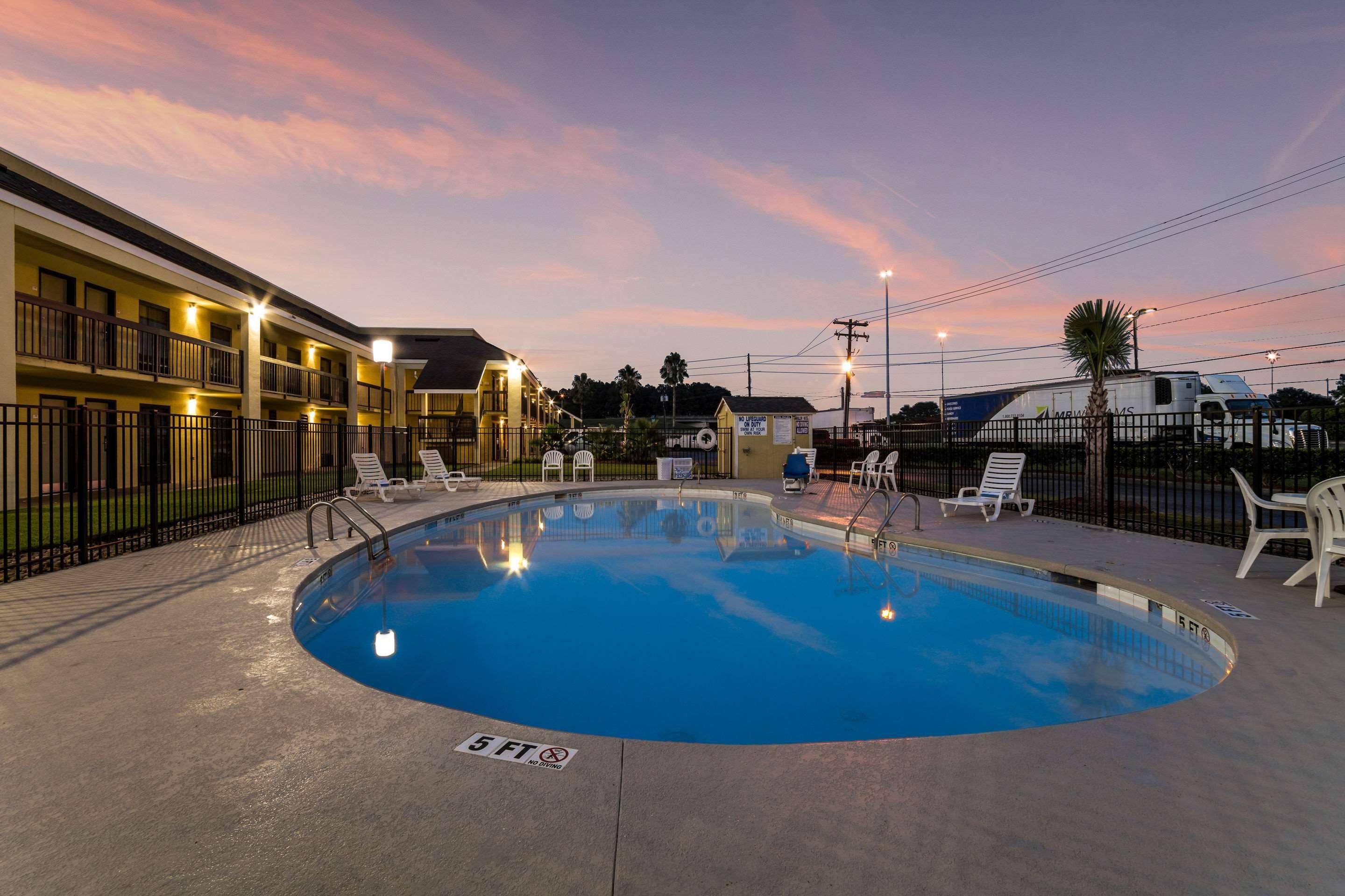 Quality Inn Coliseum North Charleston Eksteriør billede